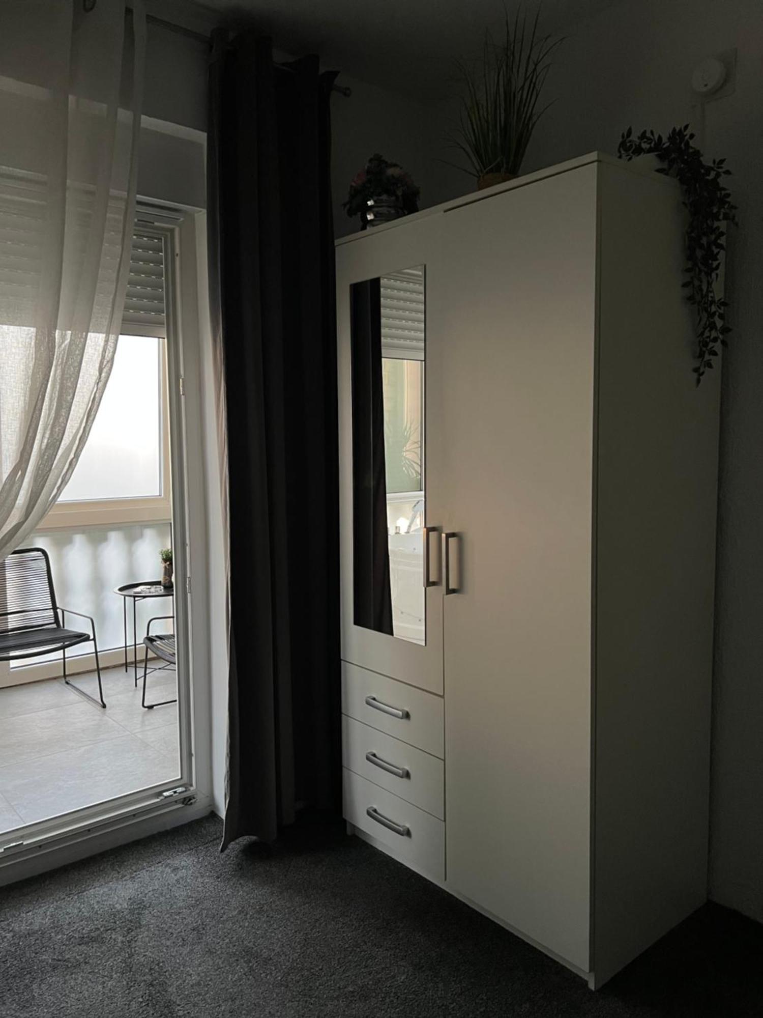 Luxrooms - Hotel Type With Private Jacuzzi Bjelovar Luaran gambar
