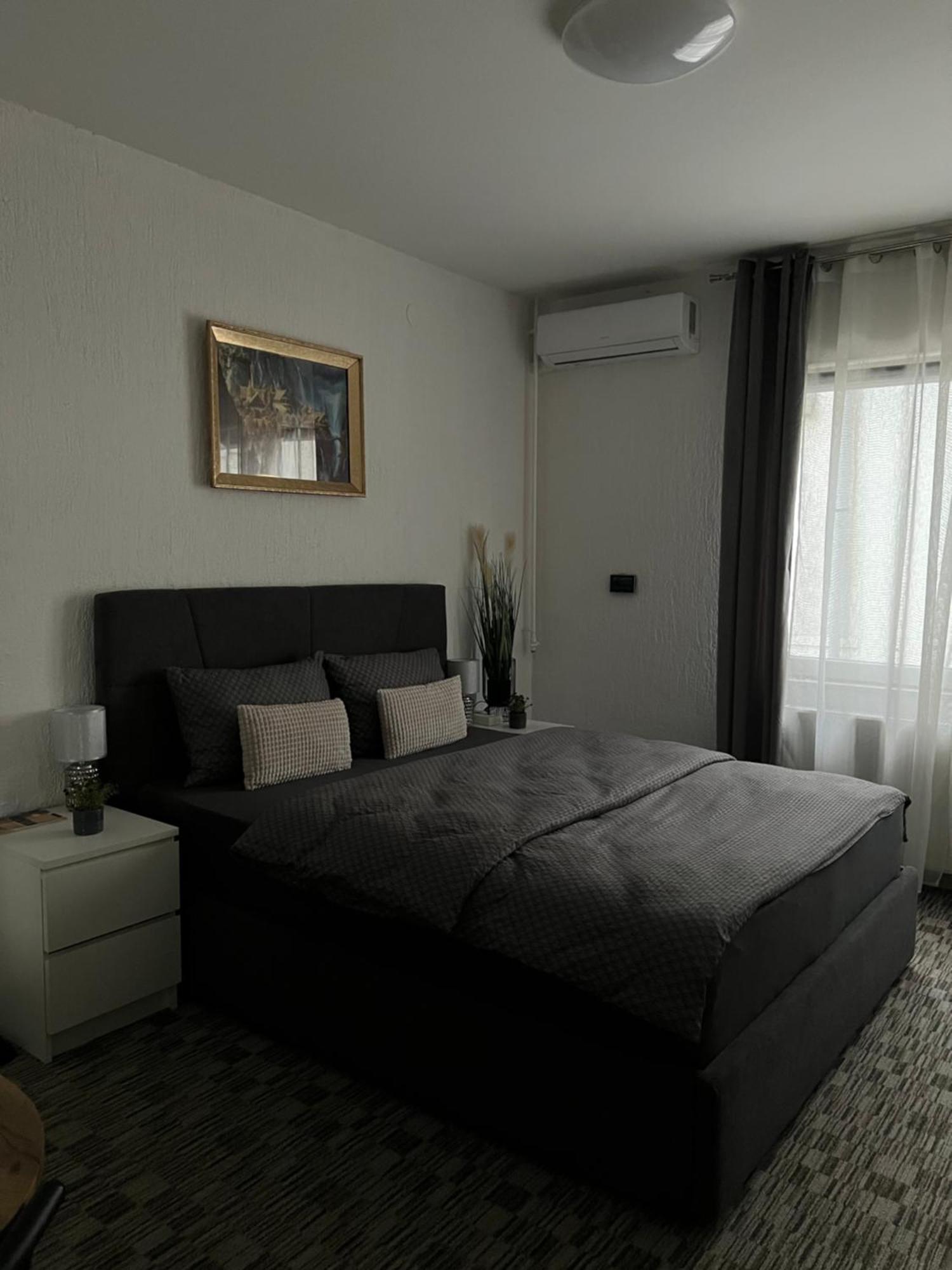 Luxrooms - Hotel Type With Private Jacuzzi Bjelovar Luaran gambar