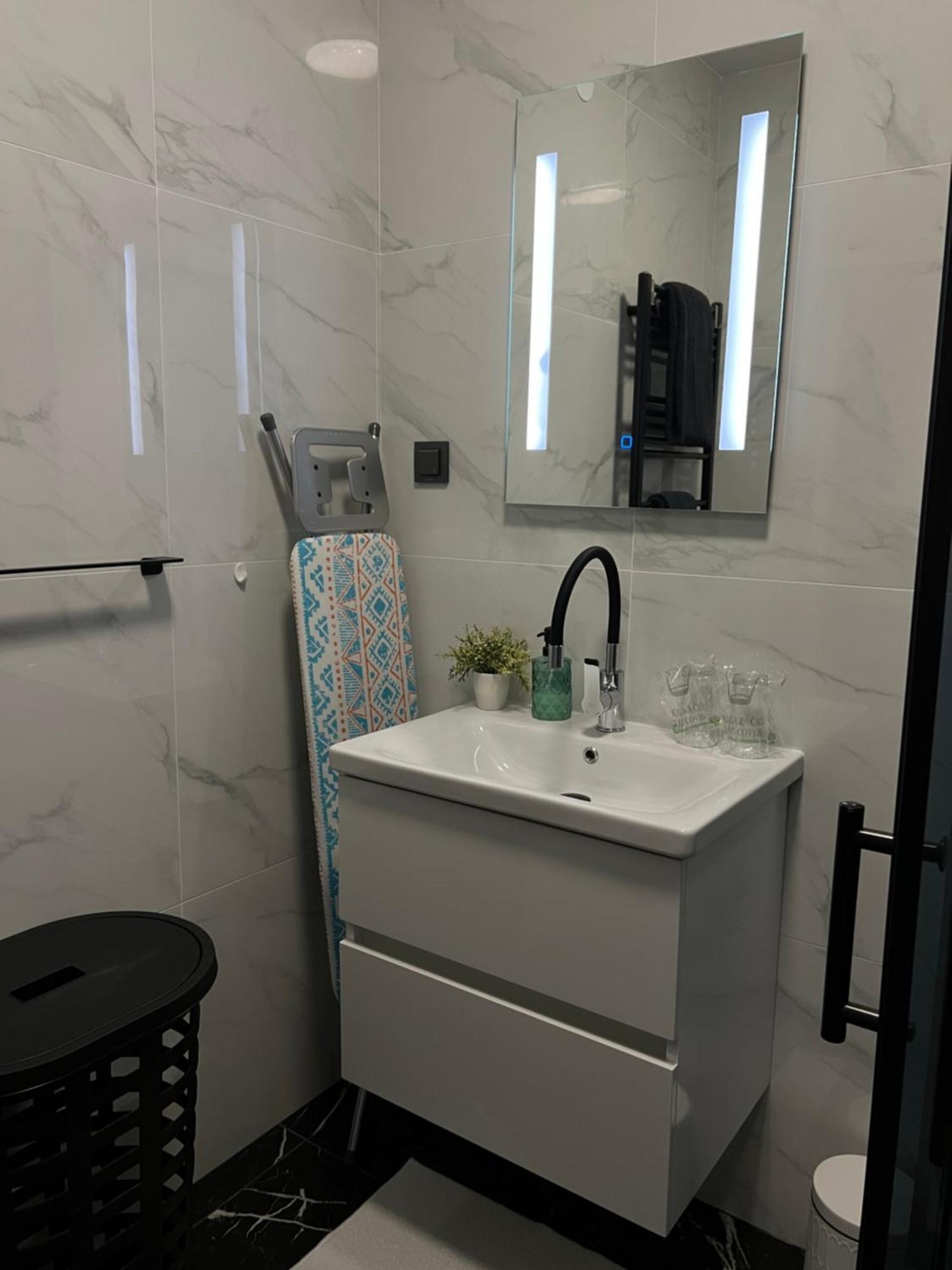 Luxrooms - Hotel Type With Private Jacuzzi Bjelovar Luaran gambar
