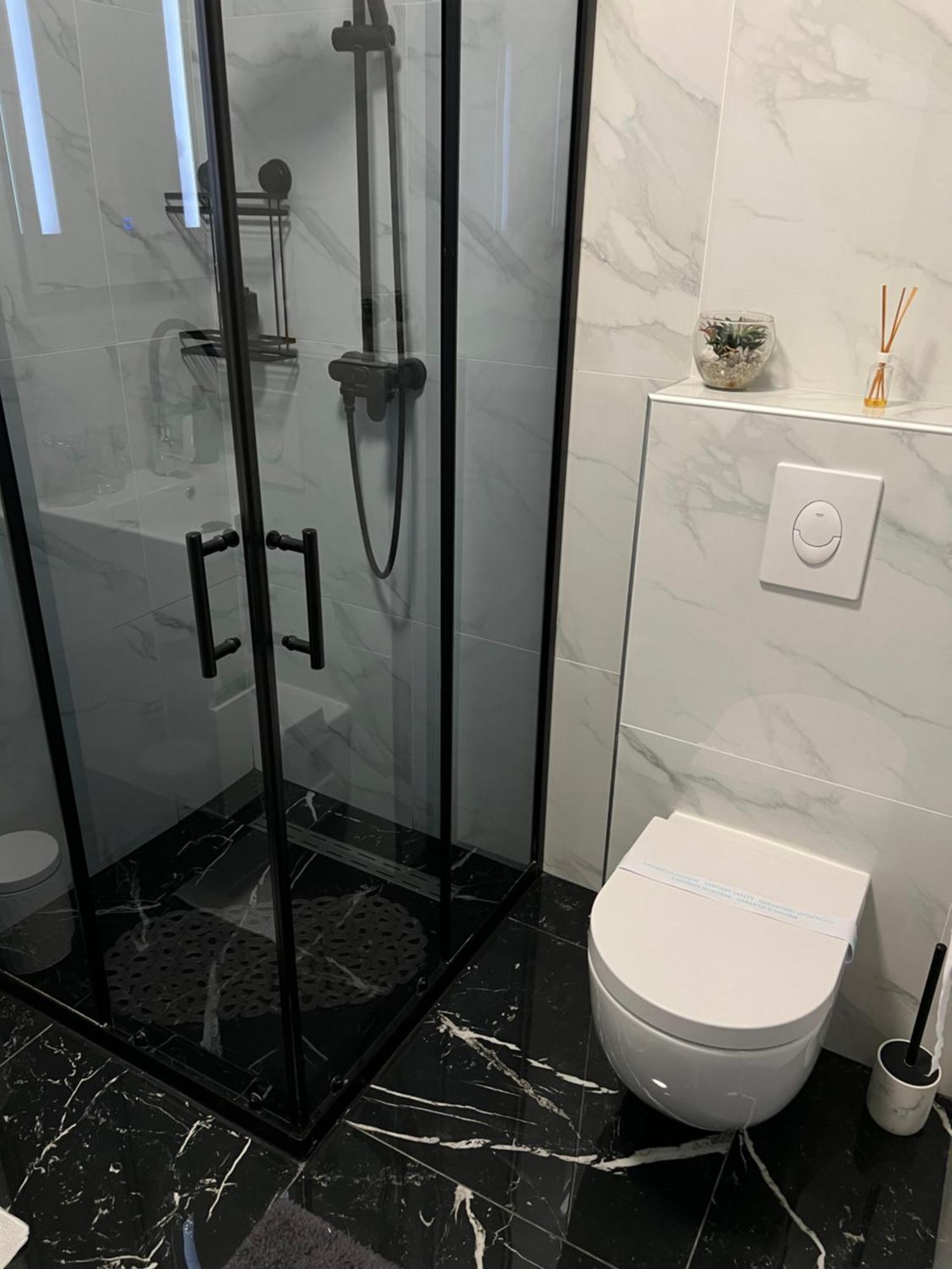 Luxrooms - Hotel Type With Private Jacuzzi Bjelovar Luaran gambar
